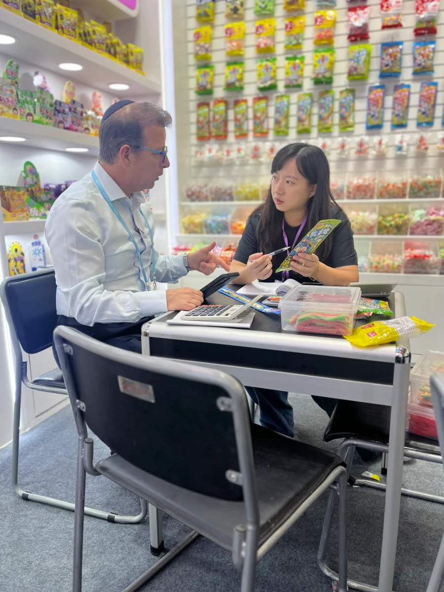 LeChao's Creative Soft Candies Shine at 138th Canton Fair-4