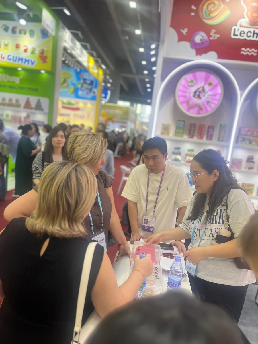 LeChao's Creative Soft Candies Shine at 138th Canton Fair-7